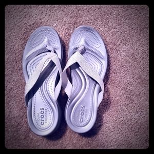 Crocs Silver Sparkle Flip Flops